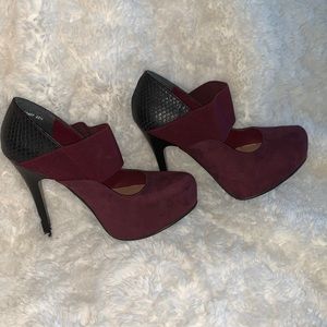 Burgundy pumps with snake skin pleather